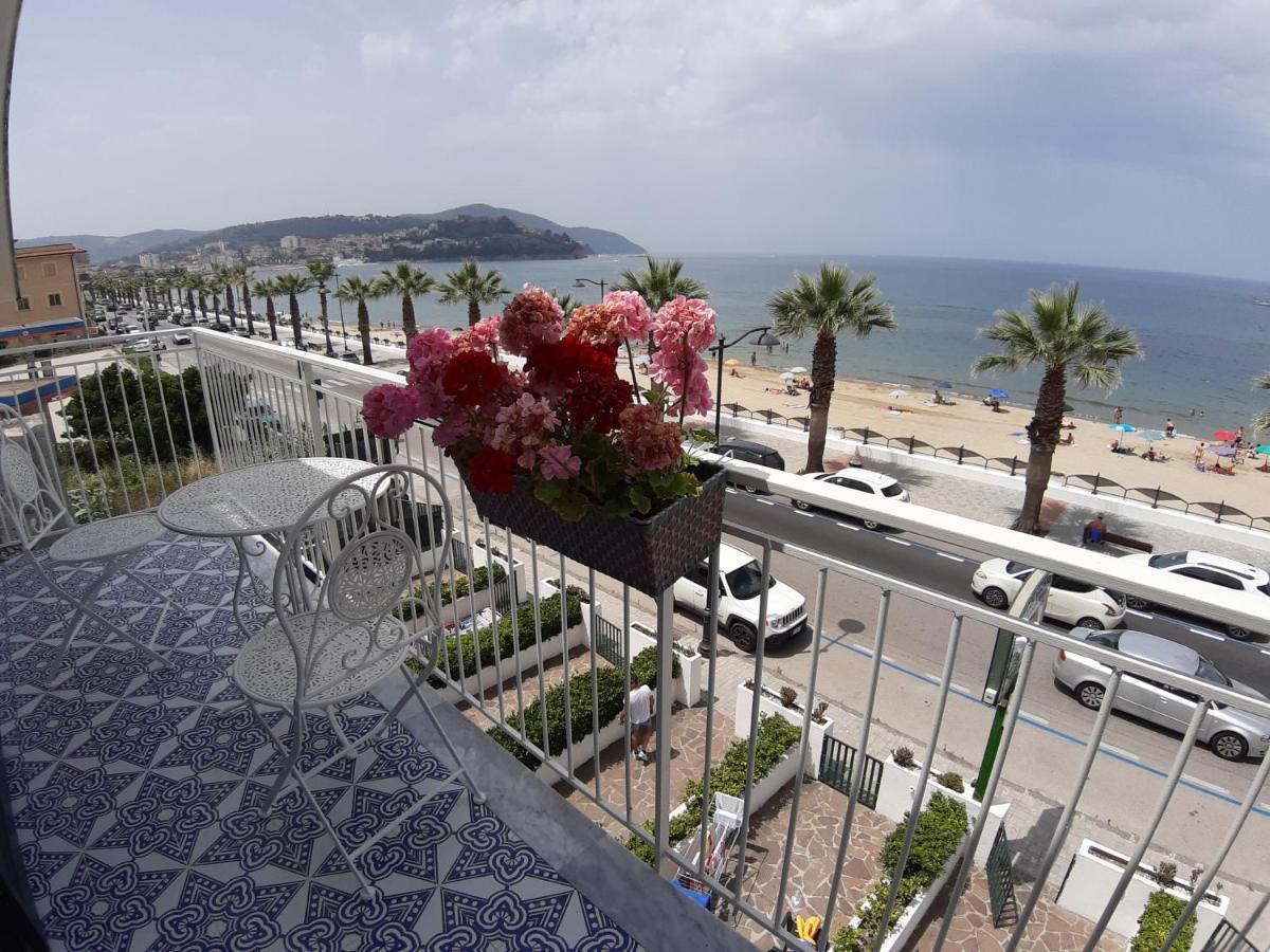 B&B Il Colore Del Mare Agropoli Exterior photo